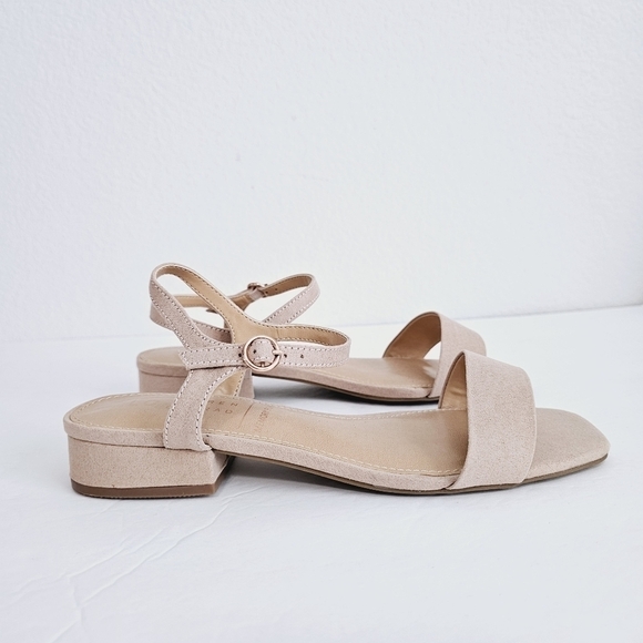 New! Lauren Conrad Faux Suede Block Heel Square Toe Sandals - Picture 3 of 8